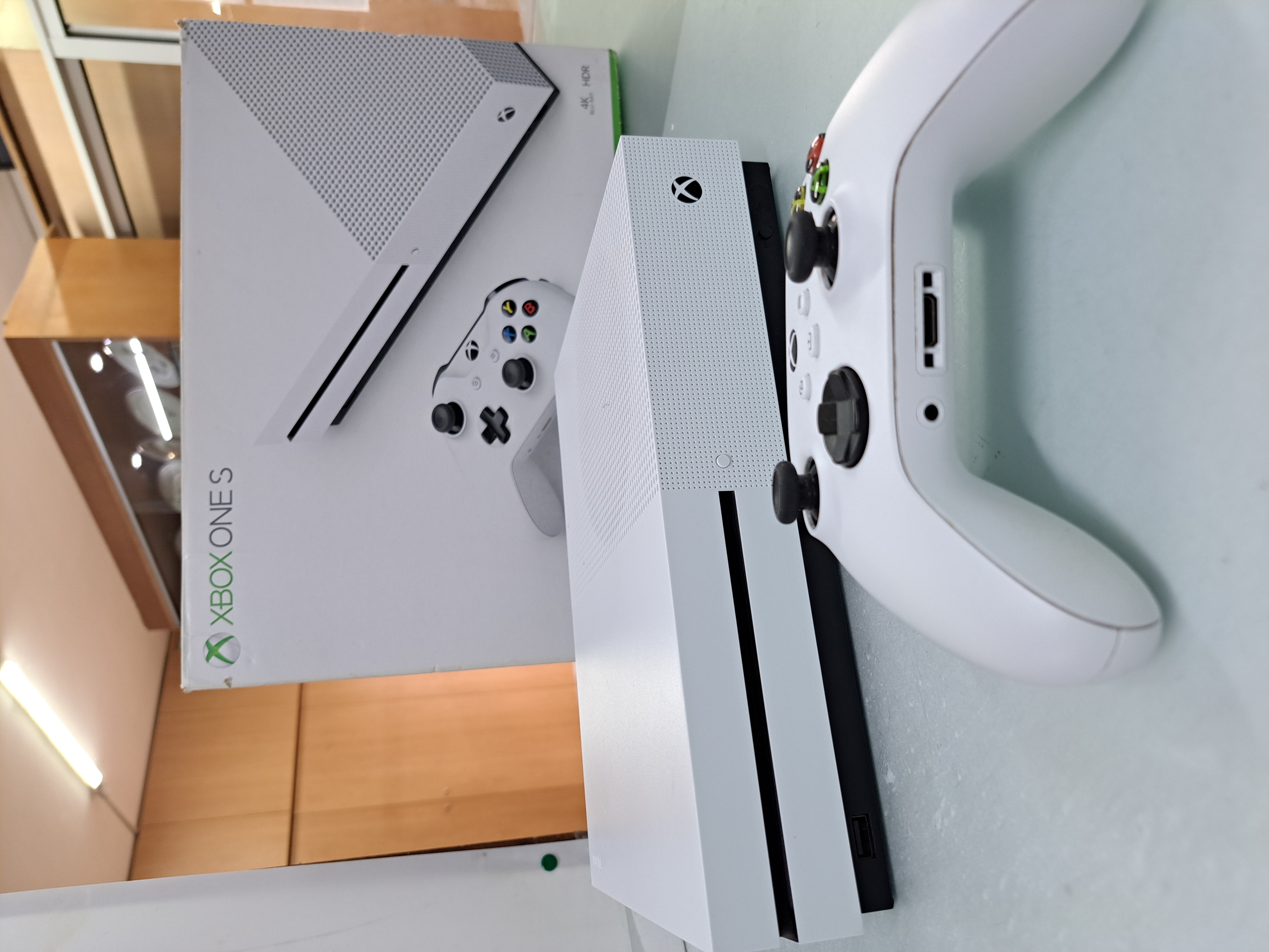 Consola Xbox One S 1Tb · Porto Alternativo